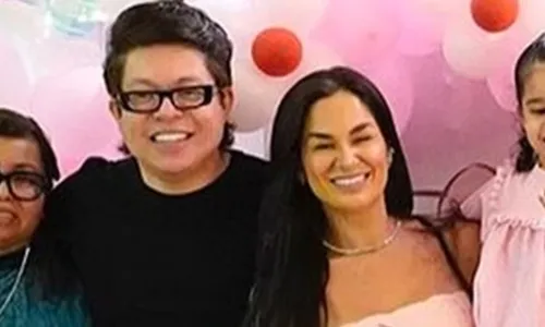 
					DJ Ivis e Pâmella Holanda terminaram novamente? Artista explica fotos apagadas com a esposa
				
				