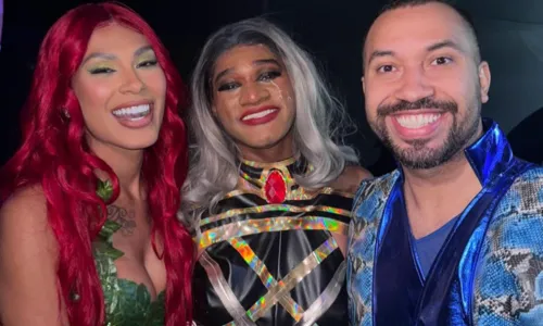 
				
					Fantasia de Thais Carla é eleita a melhor da festa de Junior Caldeirão
				
				