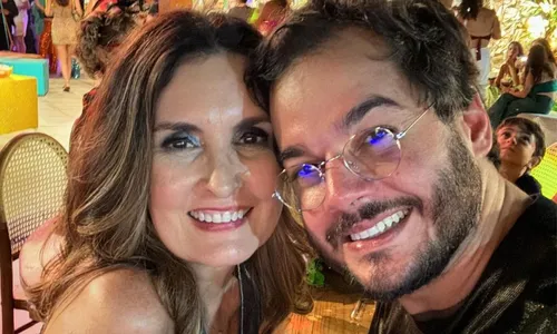 
				
					Fátima Bernardes posta fotos raras com filhos e agita web: 'Gatos'
				
				