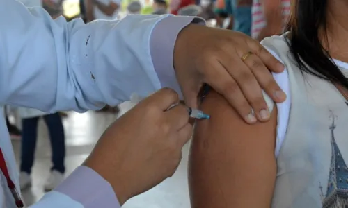 
				
					Bahia amplia vacinação contra a gripe para toda a população; confira
				
				