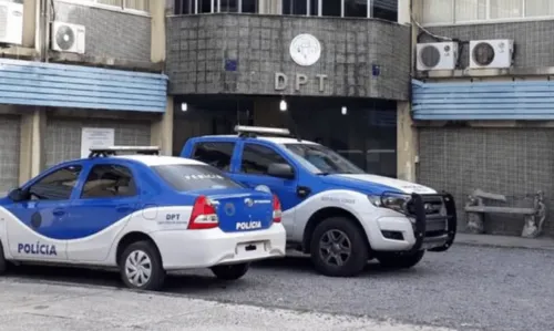 
				
					Dois homens morrem após confronto com a PM em Feira de Santana
				
				