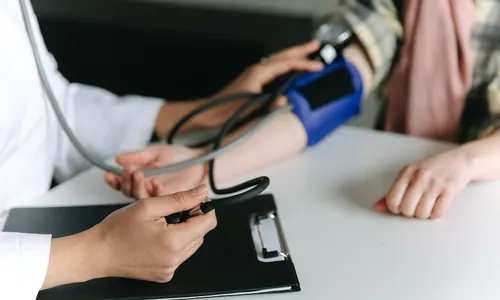 
				
					Feira de Saúde oferece consultas gratuitas em Senhor do Bonfim
				
				