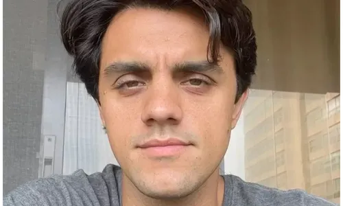 
					Felipe Simas se pronuncia após expor decisão da esposa: 'Perdão'
				
				