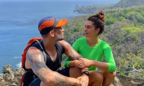 
				
					Fernanda Paes Leme reage a boatos de briga com Bruno Gagliasso
				
				