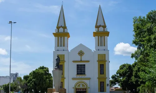 
				
					Festa de Nossa Senhora das Grotas começa nesta sexta (30) em Juazeiro
				
				