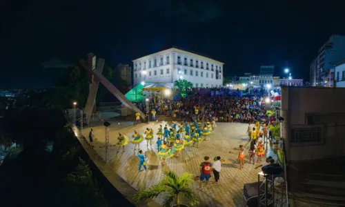 
				
					Festival de Quadrilhas Juninas de Salvador começa neste sábado (22)
				
				