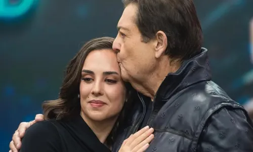 
				
					Filha de Faustão abre o jogo sobre como lida com saúde do apresentador
				
				
