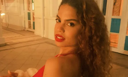
				
					Filha de Carlinhos Brown sofre acidente em casa e faz desabafo na web
				
				