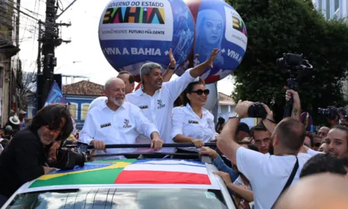 
				
					Fotos: veja imagens da celebração do 2 de Julho em Salvador
				
				