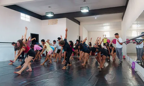 
				
					Funceb promove mostra artística de dança no sudoeste da Bahia
				
				