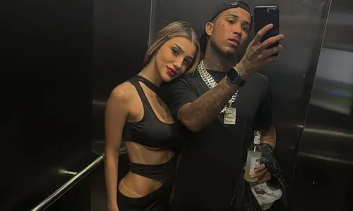 
				
					Gato Preto vira piada na web após fotos com Bia Miranda e se explica
				
				