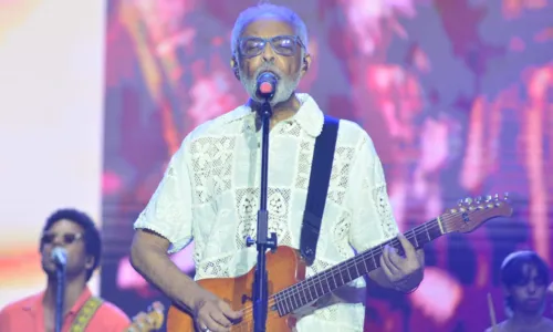 
				
					Gilberto Gil anuncia última turnê da carreira; veja datas e valores
				
				