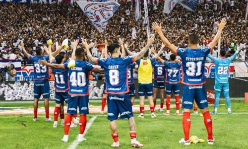 
				
					Goleiro do Bahia provoca Vitória após vencer Ba-Vi: ‘Comer galinha’
				
				