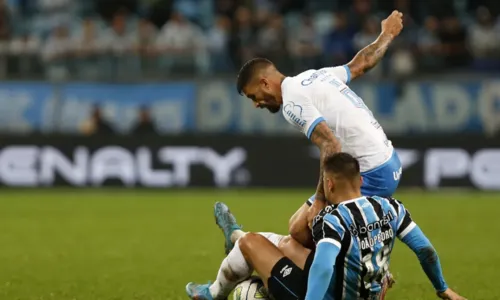 
				
					Grêmio x Bahia: escalações, onde assistir ao vivo, arbitragem e mais
				
				