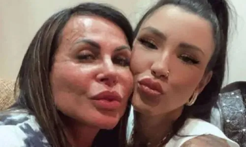 
				
					Gretchen debocha da existência da ‘ex-filha’ Jenny Miranda
				
				