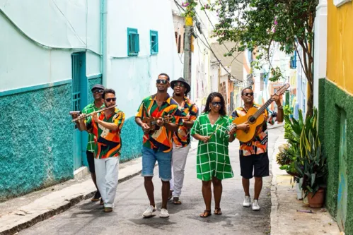 
				
					Grupo Botequim celebra centenário do compositor Batatinha
				
				