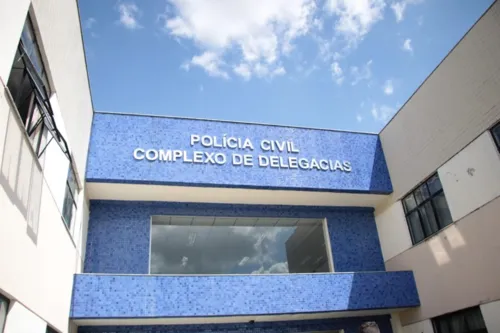 
				
					Homem é assassinado por suposto amigo em Feira de Santana
				
				