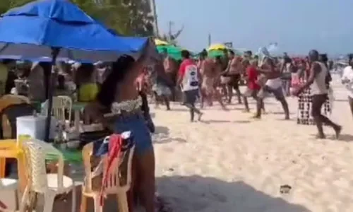 
				
					Homem é morto após disparos de arma de fogo em praia na Bahia
				
				