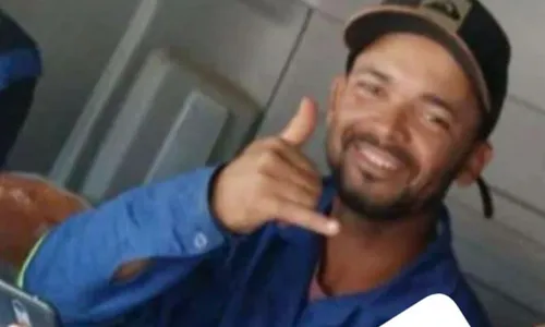 
				
					Homem morre após cair de andaime em obra na Bahia
				
				