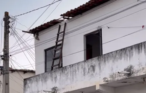 
				
					Idoso 60 anos morre ao fazer reparo no telhado de casa na Bahia
				
				