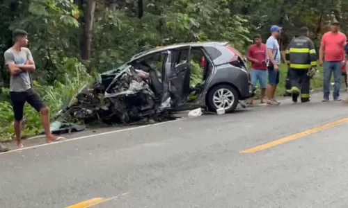 
				
					Idoso morre e duas pessoas ficam feridas em acidente em Uruçuca
				
				