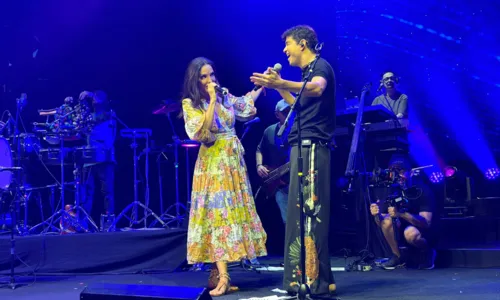 
				
					Jorge Vercillo canta 'Ela Une Todas as Coisas' com Ivete Sangalo
				
				