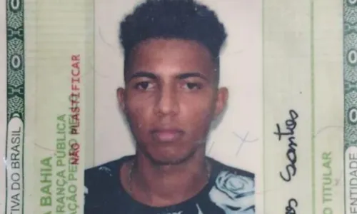 
				
					Jovem de 23 anos é morto a tiros em via pública de Feira de Santana
				
				