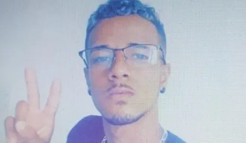 
				
					Jovem de 23 anos morre e cinco pessoas ficam feridas em tiroteio na BA
				
				