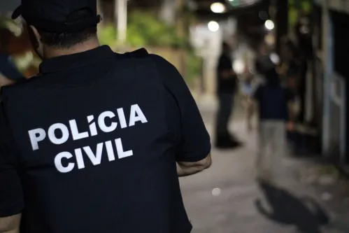 
				
					Turista é baleado em assalto e suspeito morre em confronto em Salvador
				
				