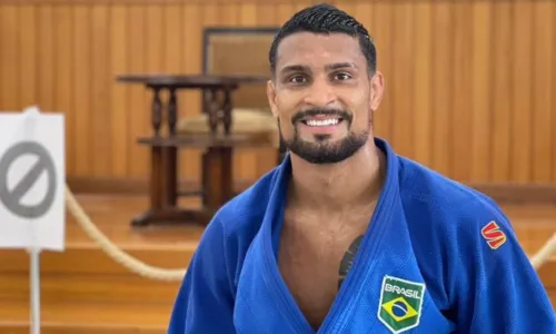 
				
					Judoca tatuado desbanca ex-BBB e atleta Paulo André; vote
				
				