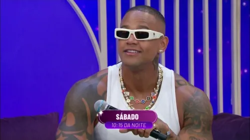 
				
					Léo Santana reage ao ser questionado sobre tamanho do 'gigante'; VÍDEO
				
				