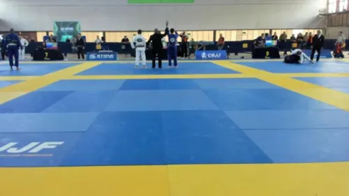 
				
					Lutador baiano vence campeonato internacional de jiu-jítsu
				
				