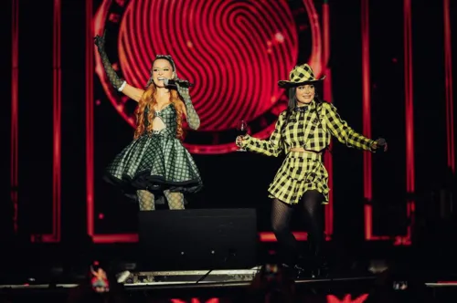 
				
					Maiara e Maraisa mandam recado para fãs após show na Bahia
				
				