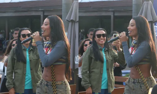 
				
					Marta e Seleção Feminina ganham show privado de Ludmilla; veja fotos
				
				