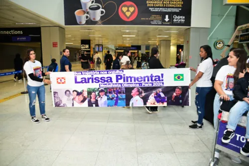 
				
					Medalhistas do judô voltam ao Brasil após vitórias nas Olimpíadas
				
				