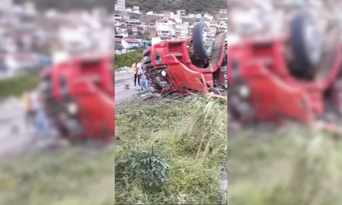 
				
					Comerciante de 53 anos morre em acidente com caminhão no norte da BA
				
				