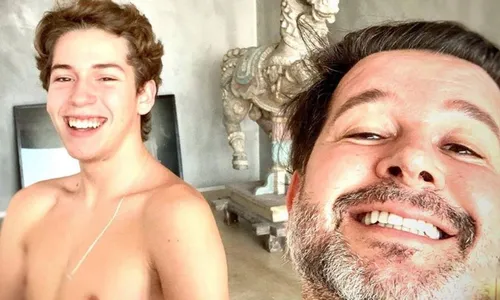 
				
					Murilo Benício diverte fãs em vídeo com o filho Pietro: 'Que genética'
				
				