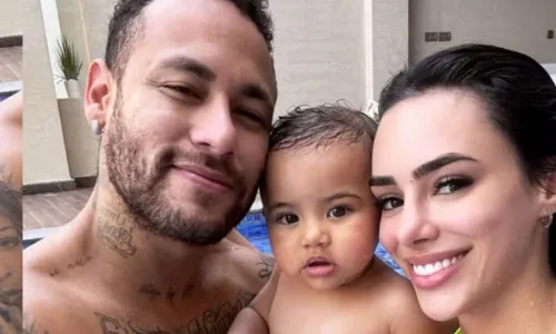 
				
					Neymar posta foto com Bruna Biancardi após assumir 3ª filha
				
				