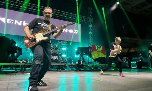 
				
					'O poder da nostalgia' reúne fãs em show do Biquini e Nenhum de Nós
				
				