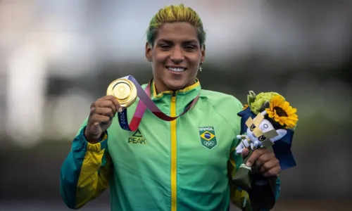 
				
					Olimpíadas: Márcia Sensitiva prevê medalhas de baianos e acidentes
				
				