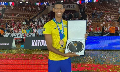 
				
					Olimpíadas: conheça Adriano Xavier, revelação do vôlei brasileiro
				
				