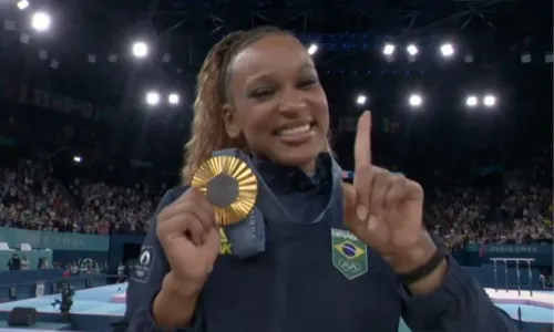 
				
					Rebeca Andrade foi atleta do Brasil que mais faturou nas Olimpíadas
				
				