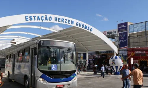 
				
					Ônibus articulado atende nova linha em Vitória da Conquista; confira
				
				