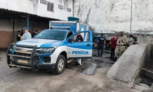 
				
					VÍDEO: Câmera registra momento em que dono de lava-jato é morto
				
				