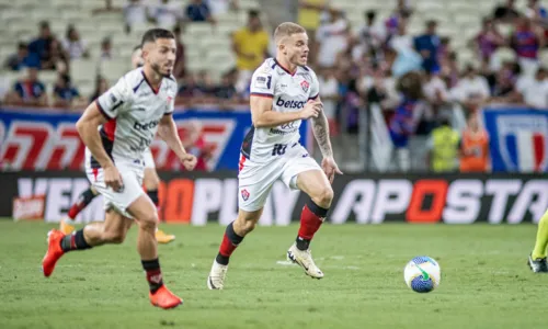 
				
					Palmeiras x Vitória: escalações, arbitragem e onde assistir
				
				