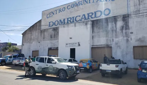 
				
					Paróquia é invadida e tem imagens de santos destruídas na Bahia
				
				