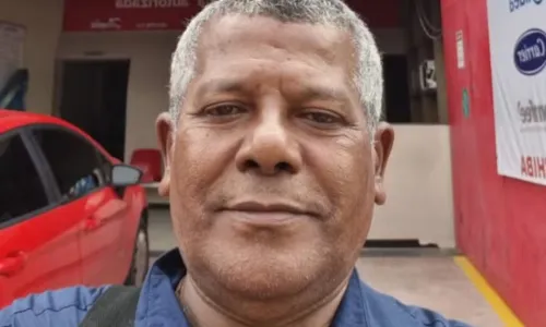 
				
					Pastor é morto a tiros na avenida principal do Subúrbio, em Salvador
				
				