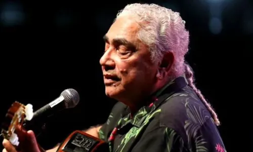 
				
					Paulinho Pedra Azul completa 70 anos com Show em Salvador, confira
				
				