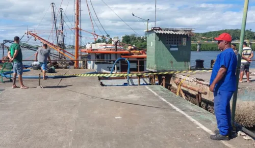 
				
					Píer desaba e terminal pesqueiro fica isolado em Ilhéus, na Bahia
				
				