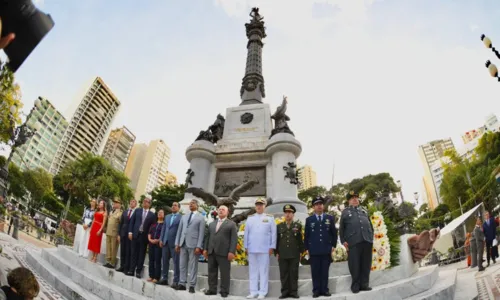 
				
					Fotos: veja imagens da celebração do 2 de Julho em Salvador
				
				